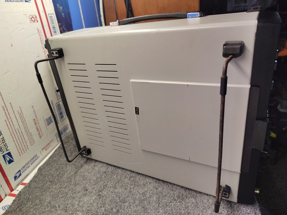 Sencore Model SC-61 Oscilloscope / Waveform Analyzer - Works. See Description