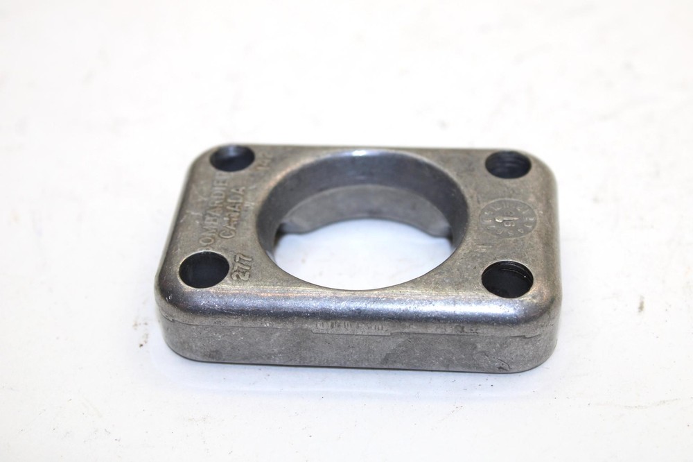 Ski-doo Oem Handlebar Mount 277000142 Q4343