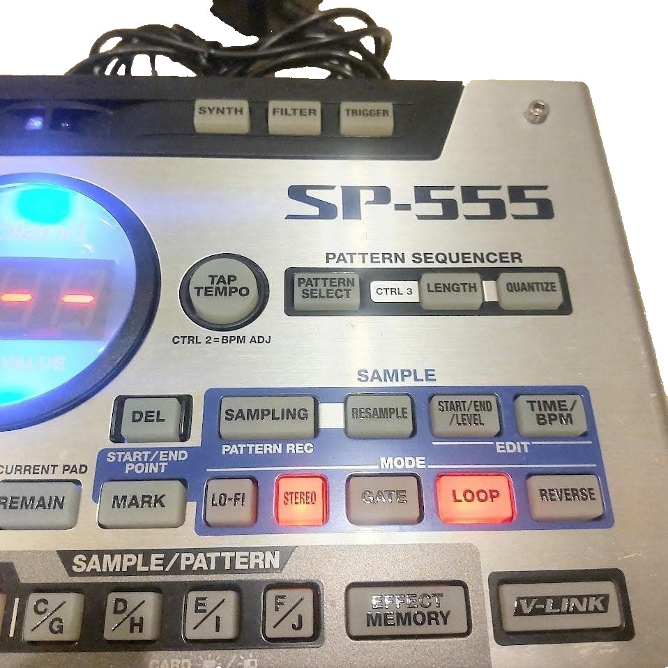Roland SP-555, Digital DJ Turntable Creative Sampler Performance Effects, "Used"