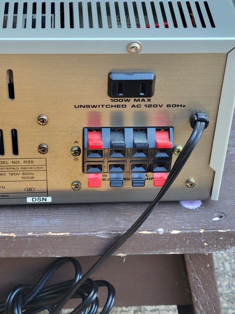 Ultrx R35 receiver by Sanyo, Working