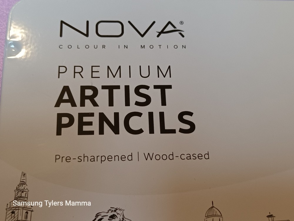 Premium Artist Graded Sketching Pencils Pre Sharpened Protective Tin NOVA