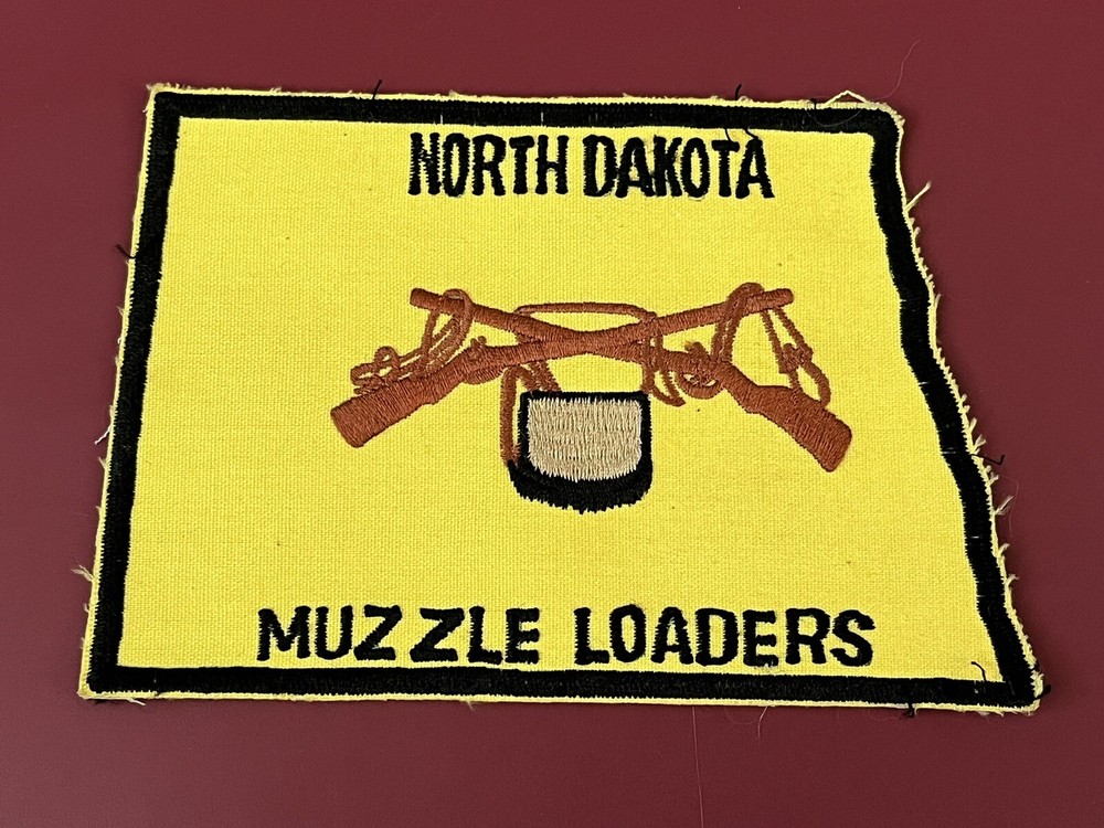 VINTAGE "NORTH DAKOTA MUZZLE LOADERS” Patch