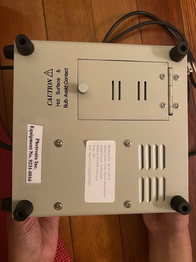 Fiber Optic Illuminator