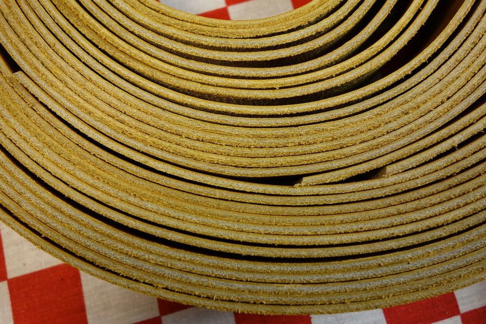 HORWEEN BUTTERSCOTCH CAVALIER 5.5 oz. LEATHER STRAPS, SELECT YOUR SIZE.