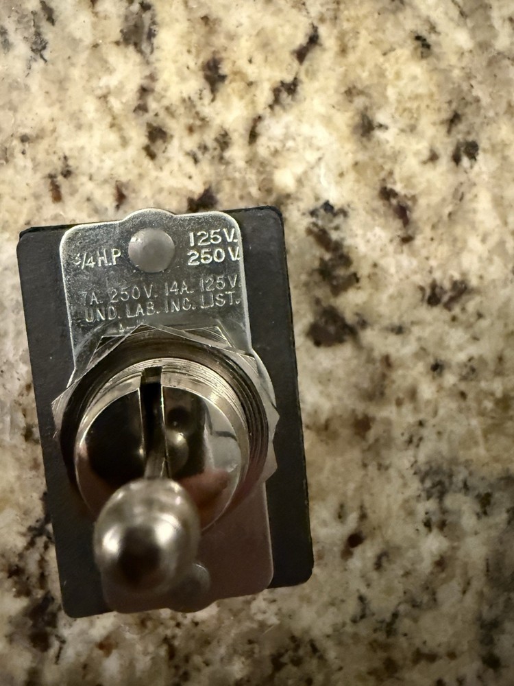 Toggle Switch Arrow Hart Cooper Industry 80638 3-Pole