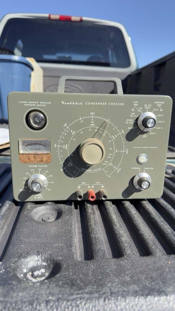 Vintage Heathkit Condenser Checker POWERS ON NOT TESTED