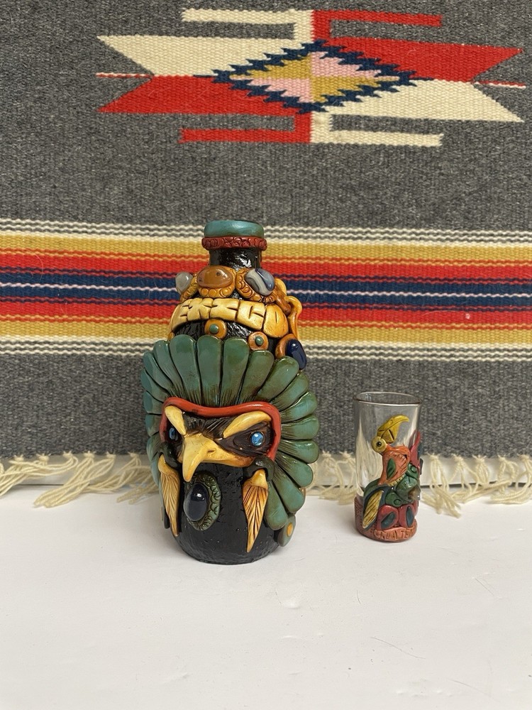 Aztec 3D Figural Eagle Obsidian Clay Tequila Bottle Mexican Mayan Fun Bar ware