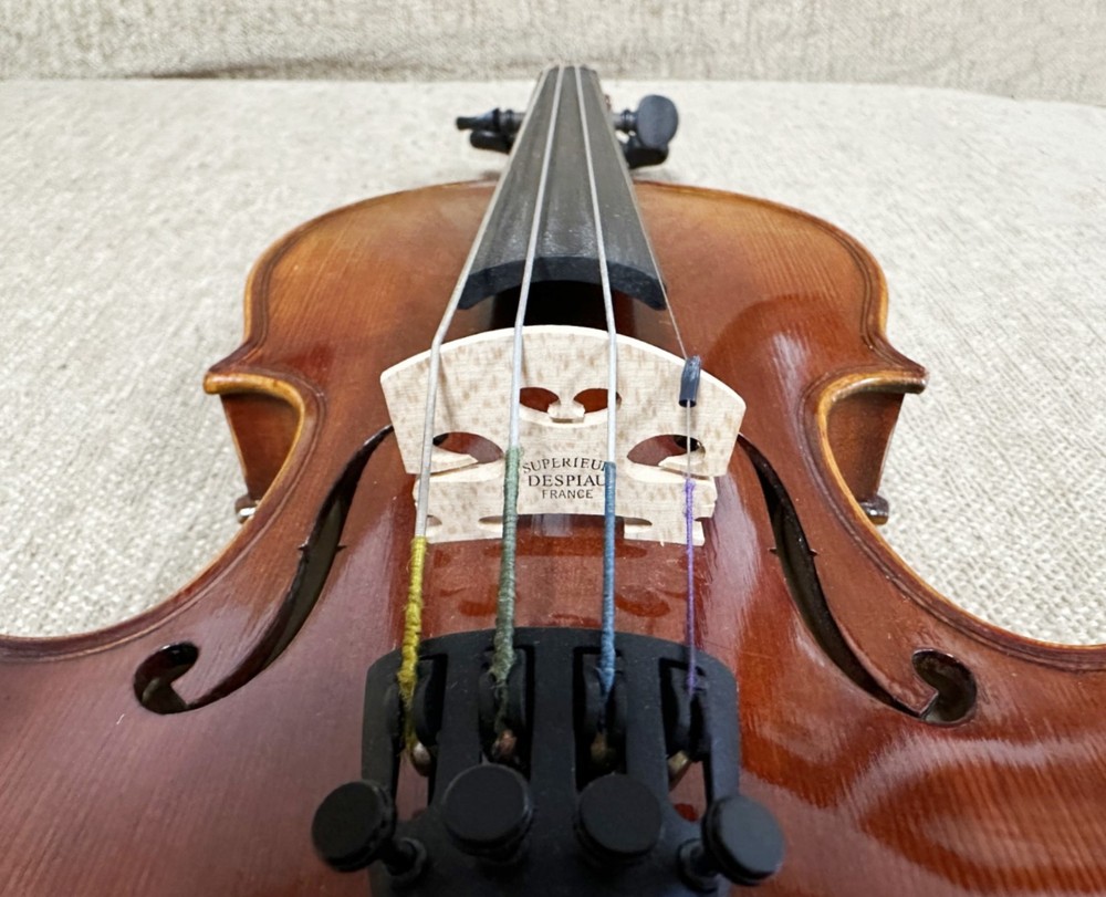 Used Classical Strings VN090-1/8 Size Advanced Violin Outfit