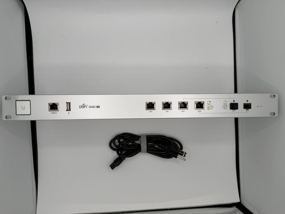 Ubiquiti Unifi security gateway pro usg-pro-4
