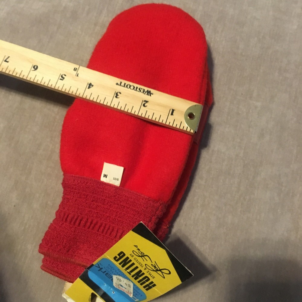 Nichol’s Vintage hunting mittens