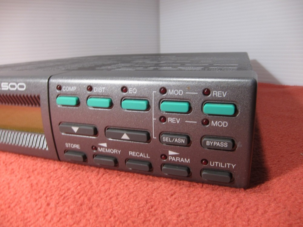 Yamaha FX500 Multi Effects Processor Guitar Effect w/ AC Adapter / Fast Shipping