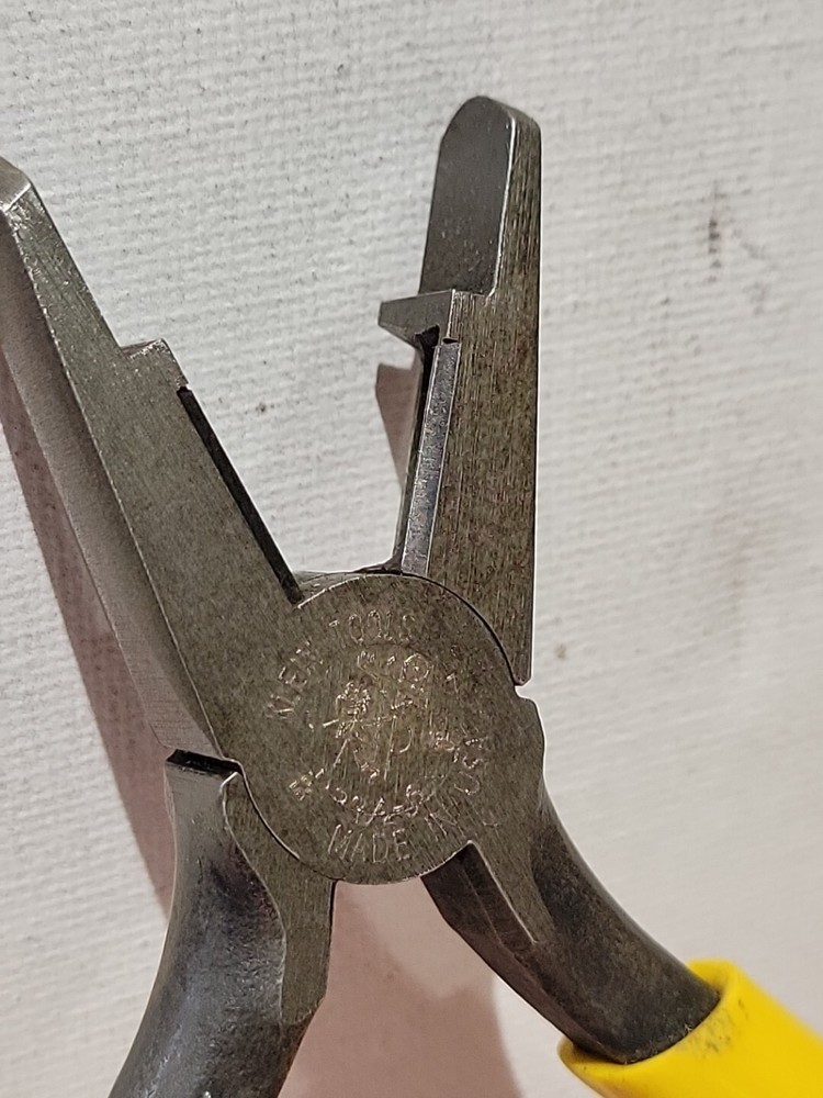 KLEIN TOOLS BELL SYSTEMS SPECIALTY PLIERS, D234-6