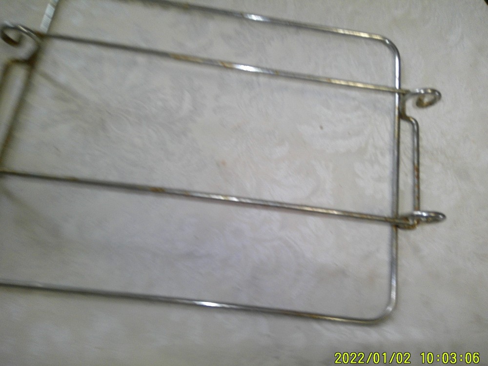 STAINLESS STEEL OLDER CASSEROLE STAND