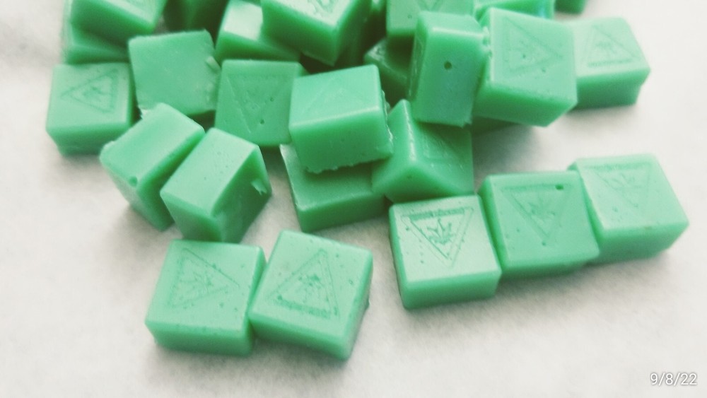 2 Cannabis Silicone Molds