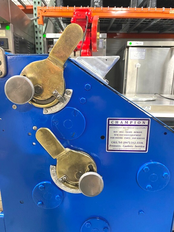 Dough Sheeter/ ACME Model-8 Sheeter and Moulder