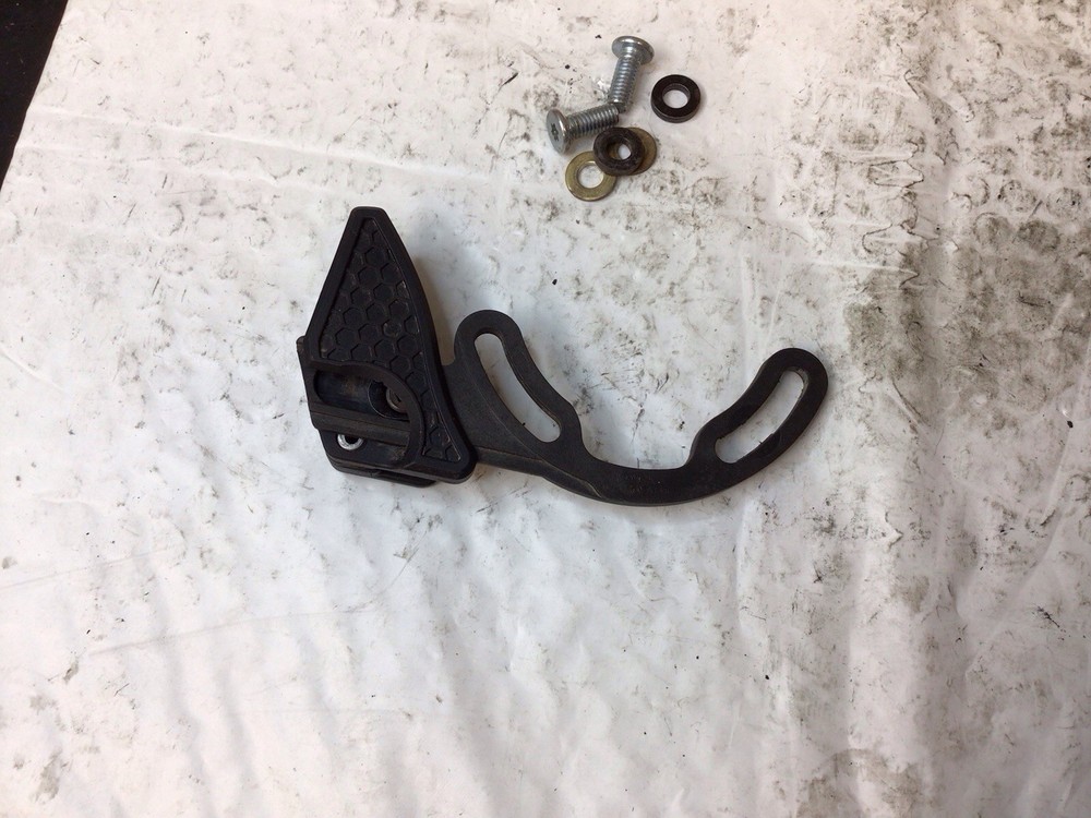 e*thirteen Chain Guide ISCG Mount and Bolts