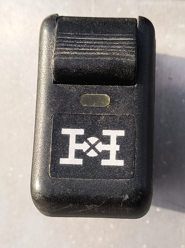 VOLVO 8158235 Switch, Dashboard  inner axle lock