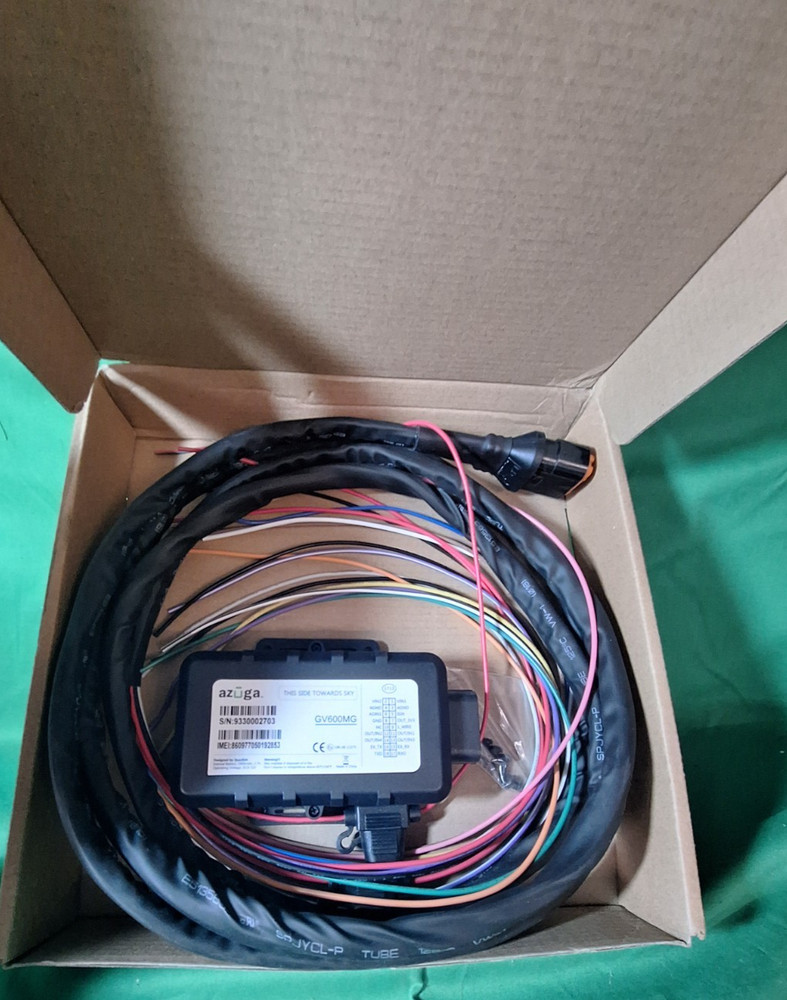 Queclink Azuga Model # GV600MG Open Box