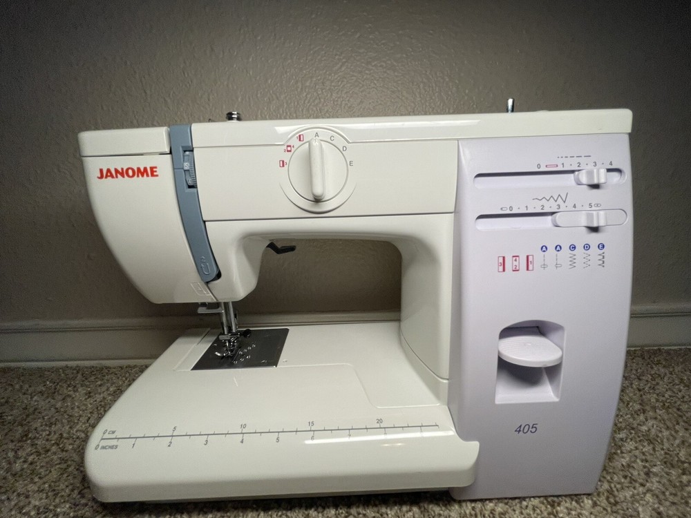 Janome Sewing Machine Model 405 All in Excellent Condition