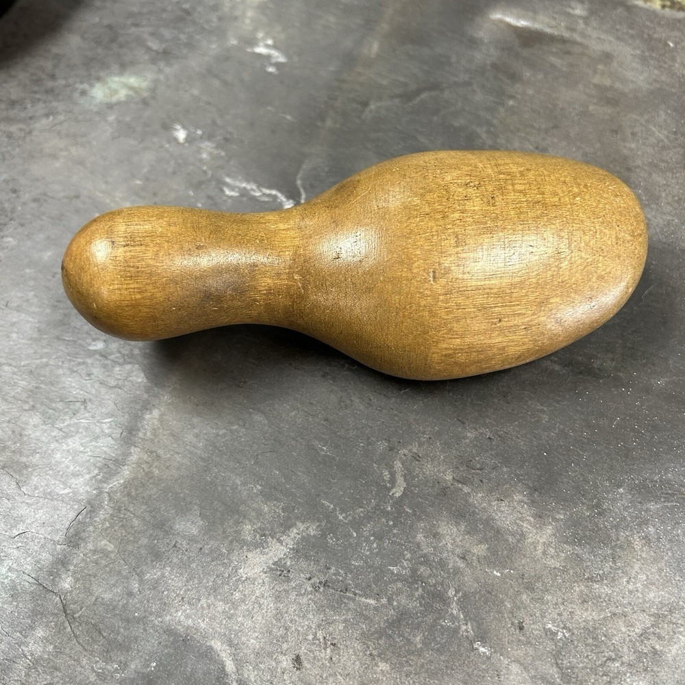 3 Vintage Wooden Sewing Tools- Egg Shaped Sock Darning Tools & Tracing Wheel