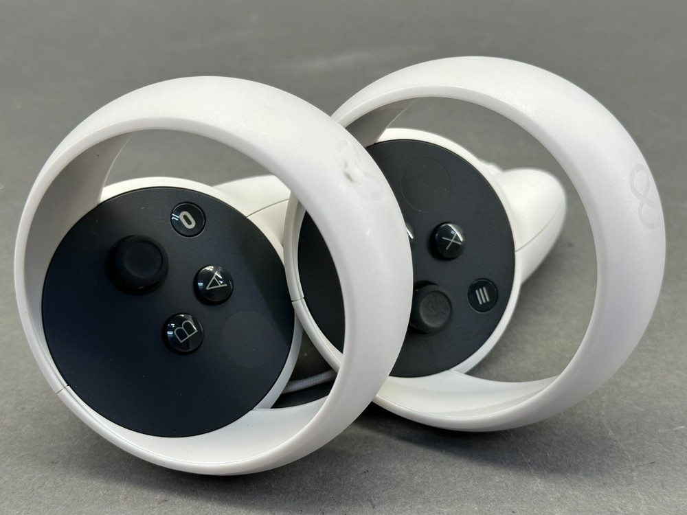 Meta Quest 2 VR Headset 128GB with Controllers & Case