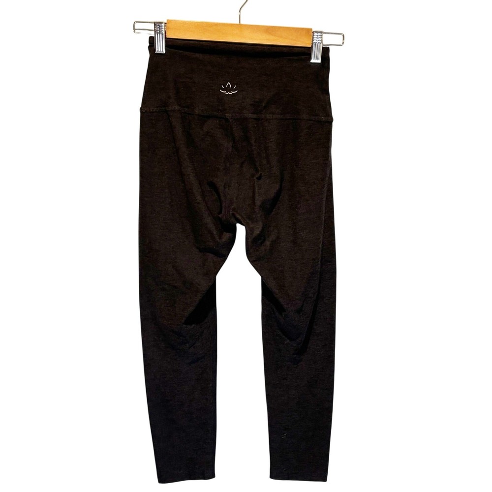 Beyond Yoga Charcoal Gray Pull-On Cropped Legging - size Small