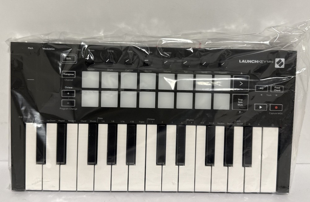 Novation Launchkey Mini Mk3 25 Mini-key Midi Keyboard Controller/Read
