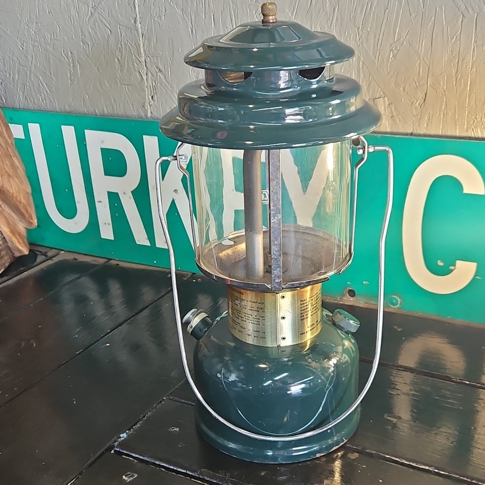 Coleman CLX 290 Lantern