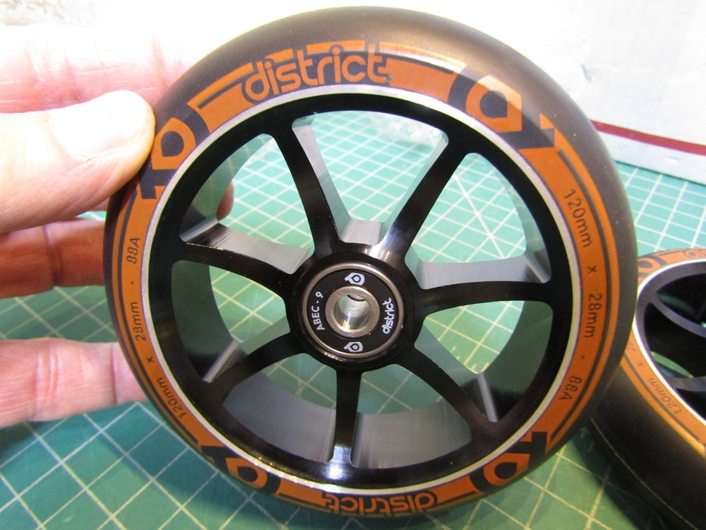 2 – District Pro Scooter Wheels (2 Pack) Size 120 X 28mm Duel Width Core New