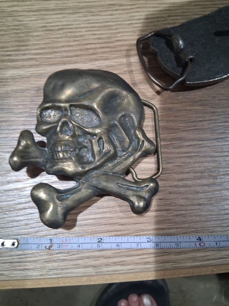 Crossbones Skull Beltbuckel