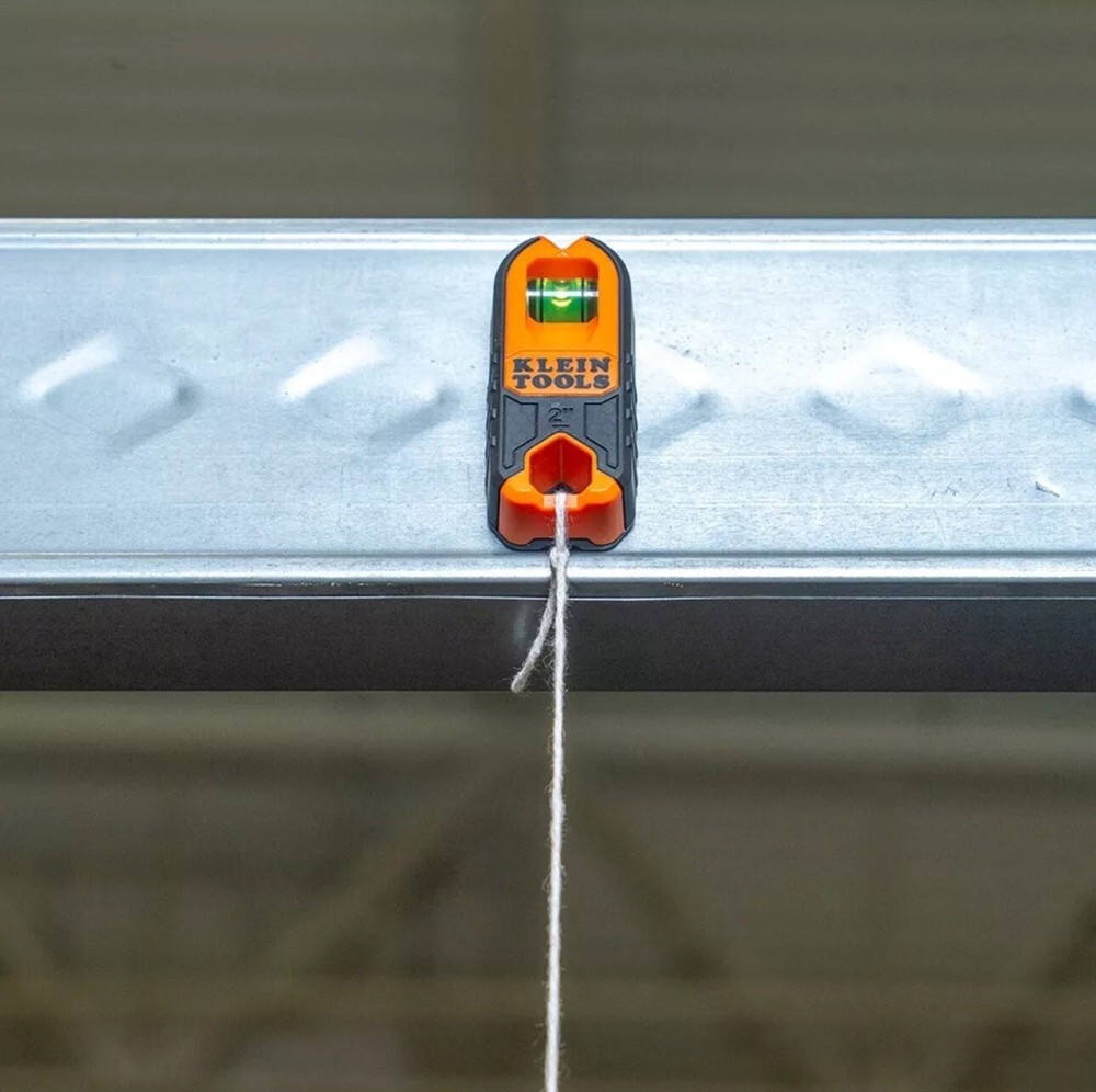 Klein Tools Compact Magnetic Stud Finder MSF100 Detects Metal Studs & Fasteners