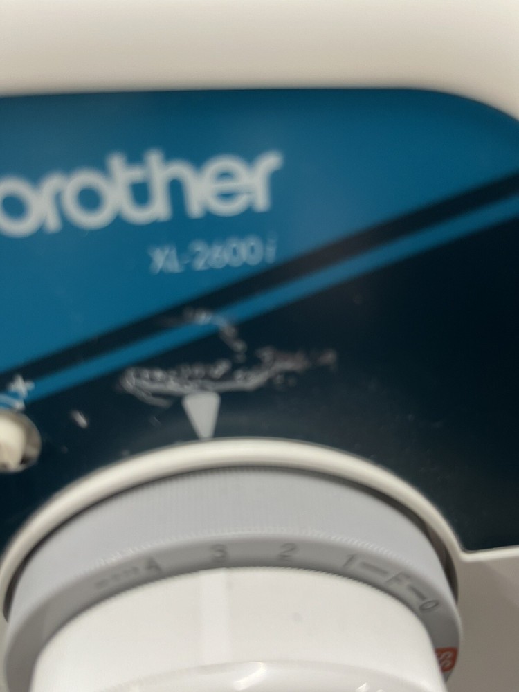 brother xl2600i sewing machine In Open Box