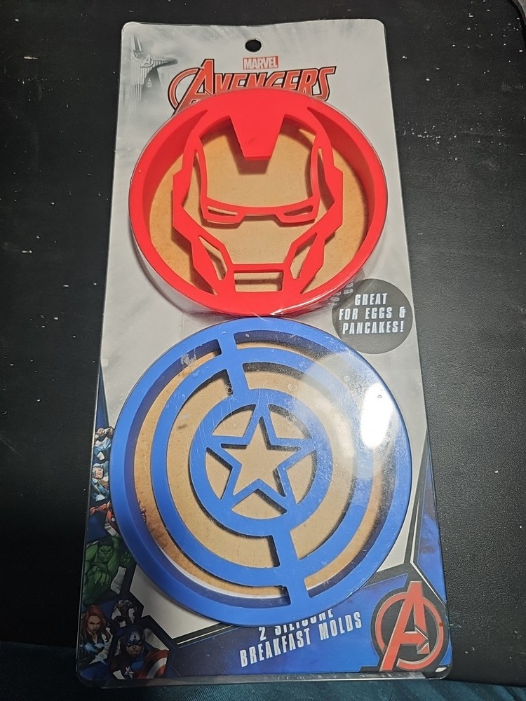 Marvel Avengers 2 Silicone Breakfast Molds/New