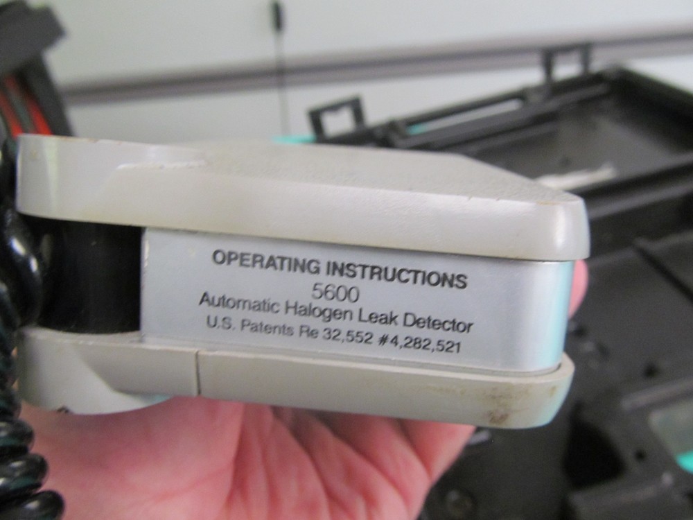 TIF 5600 AUTOMATIC HALOGEN LEAK DETECTOR USED