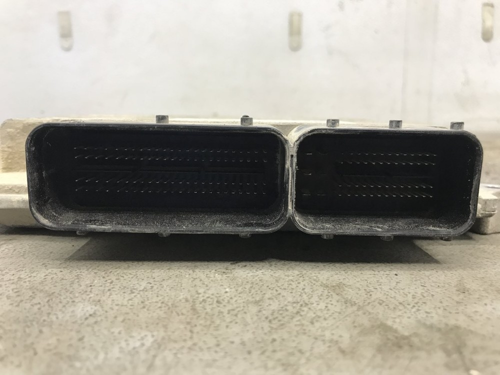Peterbilt 388 Electronic DPF Control Module - Used | P/N 1833390