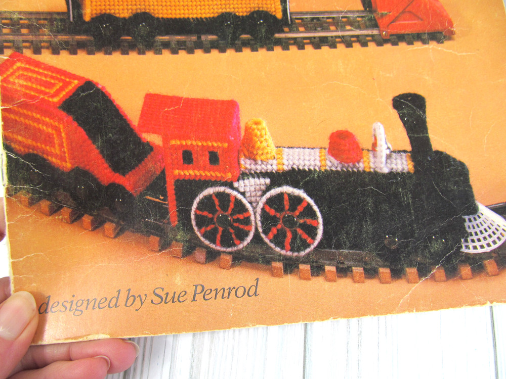Plastic Canvas Train Pattern Book Engine Coal Passenger Box Car Caboose Vtg Q5