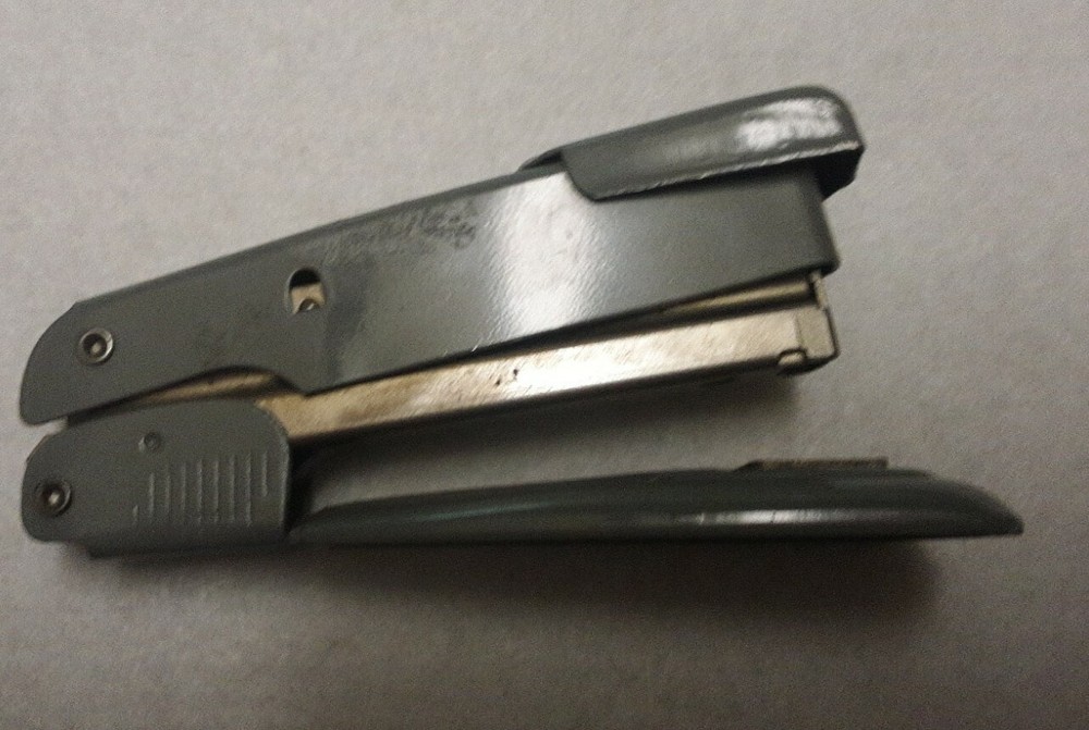 Vintage Arrow Fastener Co # 25 Stapler Grey Enamel