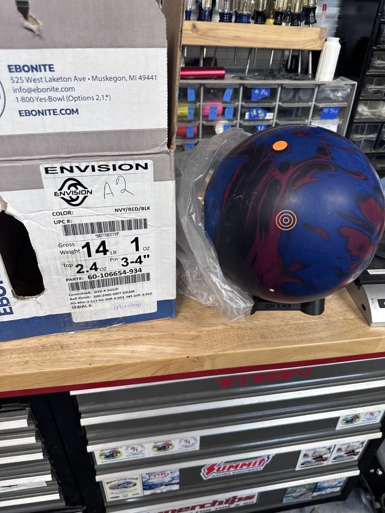 NEW - NIB 14lb Ebonite " ENVISION " UNDRILLED