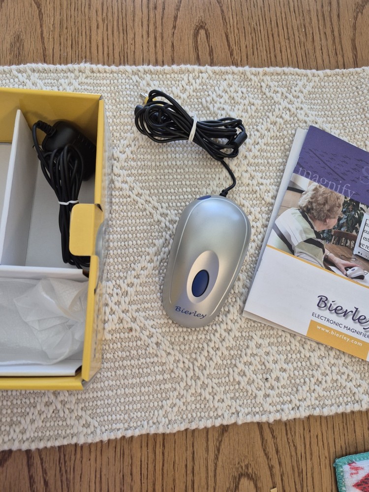 Bierley Handheld Electronic Magnifier-MonoMouse-RM Low Magnification/Instruction