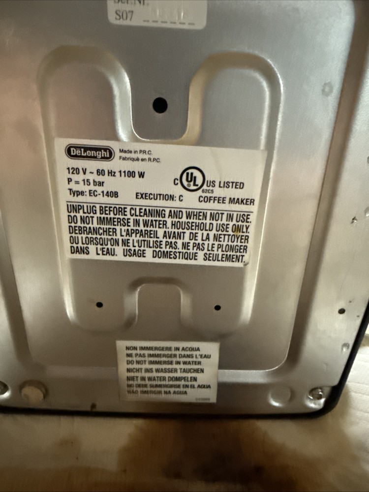 DeLonghi Espresso Machine - Black Tested