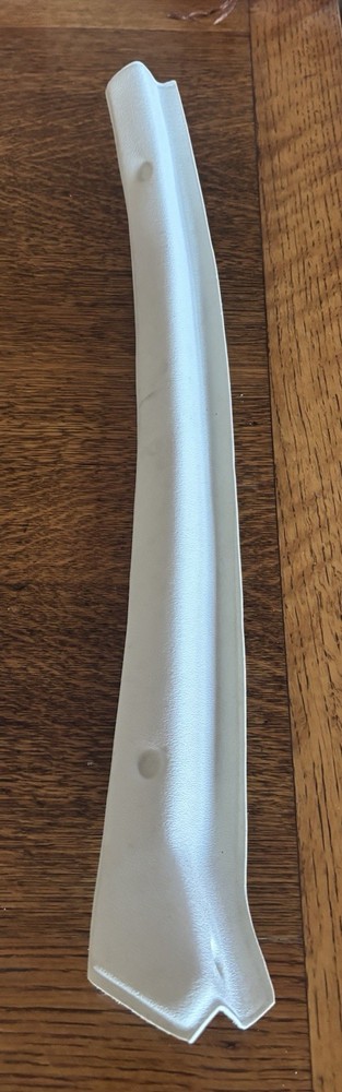 Piper Cherokee Window Bow Trim 63149-10
