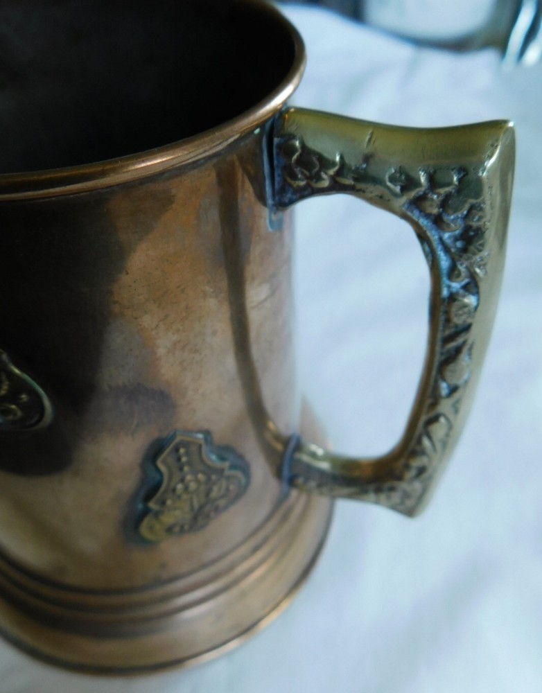 FINE ANTIQUE HAND MADE PERSIAN COPPER CUP