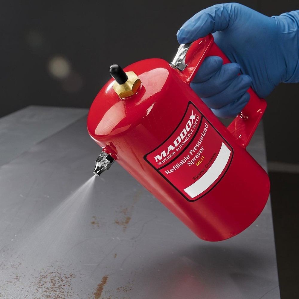MADDOX 32 oz. Refillable Pressurized Sprayer