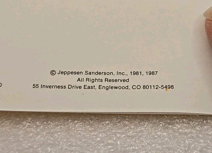 Jeppesen slide graphic computer manual with flight computer