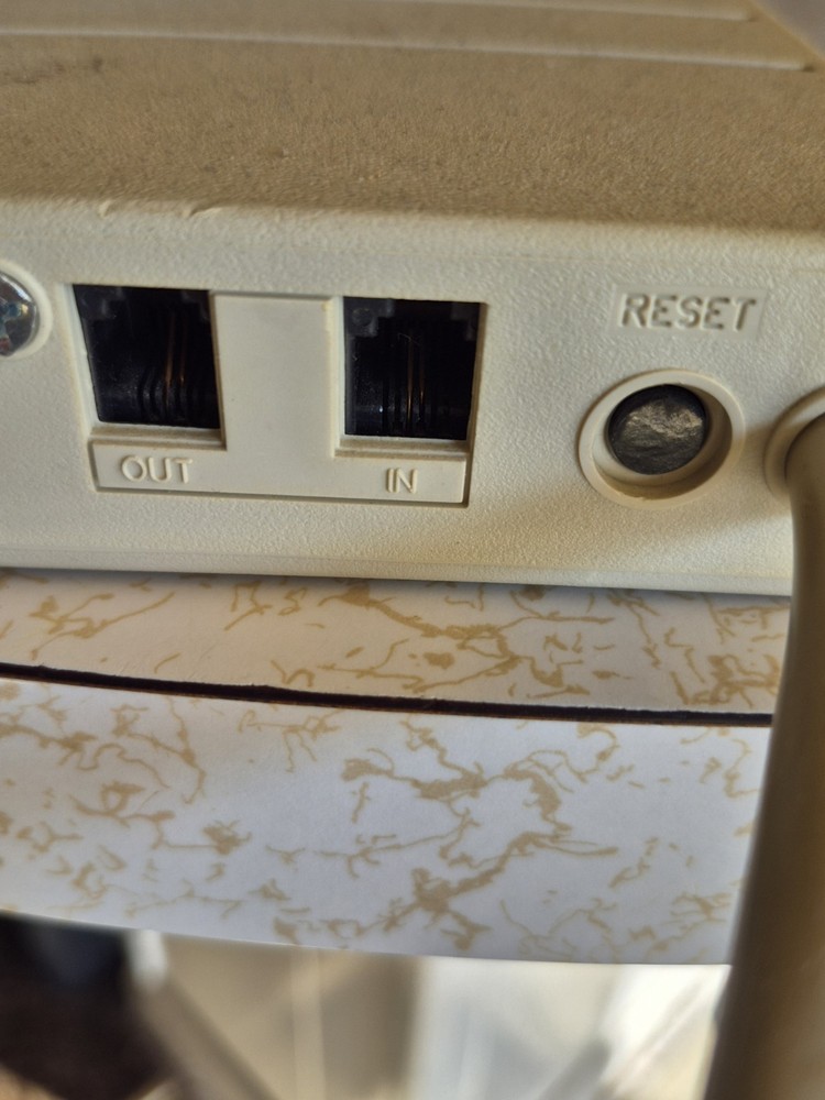 Newpoint Switcher 2000 Plus 6 Outlet Surge Protector TESTED WORKS
