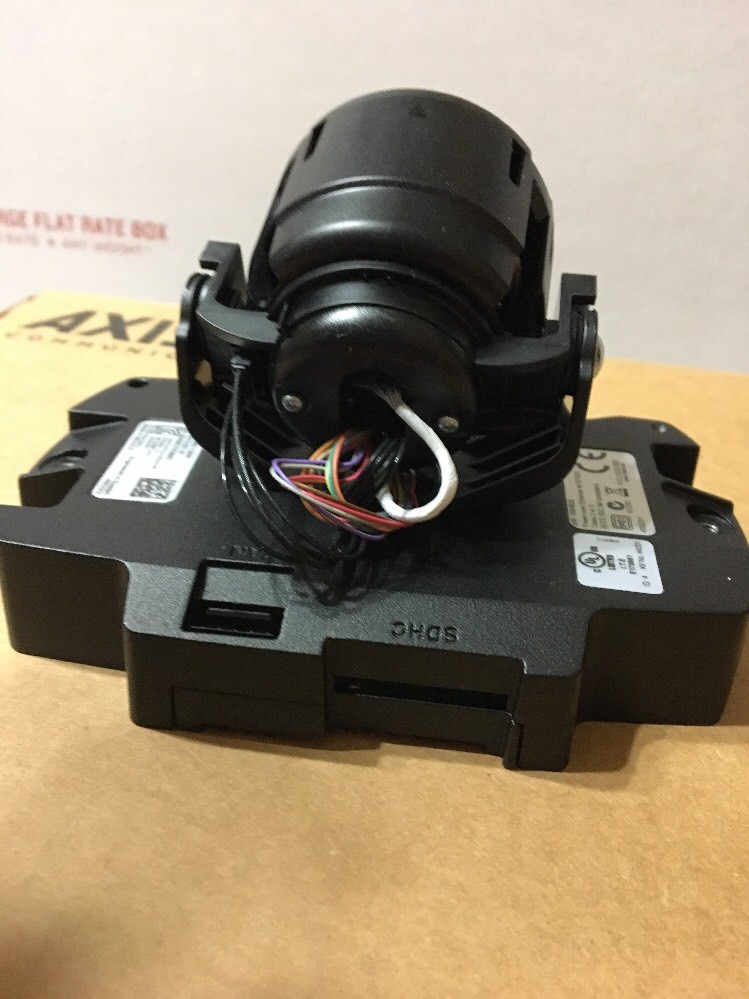 New Axis Communications 0470-001 P3363-V 12MM FIXED DOME CAMERA LIGHT FINDER