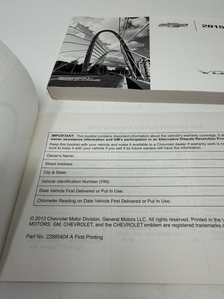 2015 Chevrolet Volt Owners Manual OEM Set