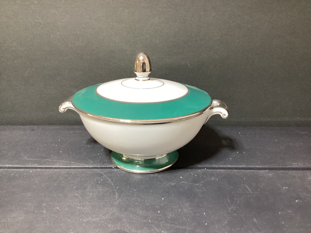 SANGO AMBASSADOR Sugar Bowl w Lid (B028)
