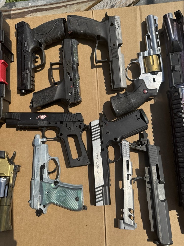 Large co2 powered BB gun lot (please read description)