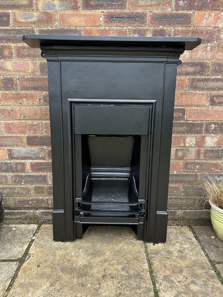 Edwardian Cast Iron Fireplace No 140